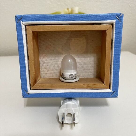 Oopsy Daisy Mermaid Canvas Night Light - Picture 6 of 13